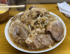 二郎系ラーメンに挑戦 - スタッフ日記｜やえすの家｜九州八重洲株式会社